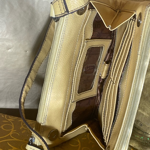 Tignanello Leather Yellow Crossbody purse - Picture 4 of 11